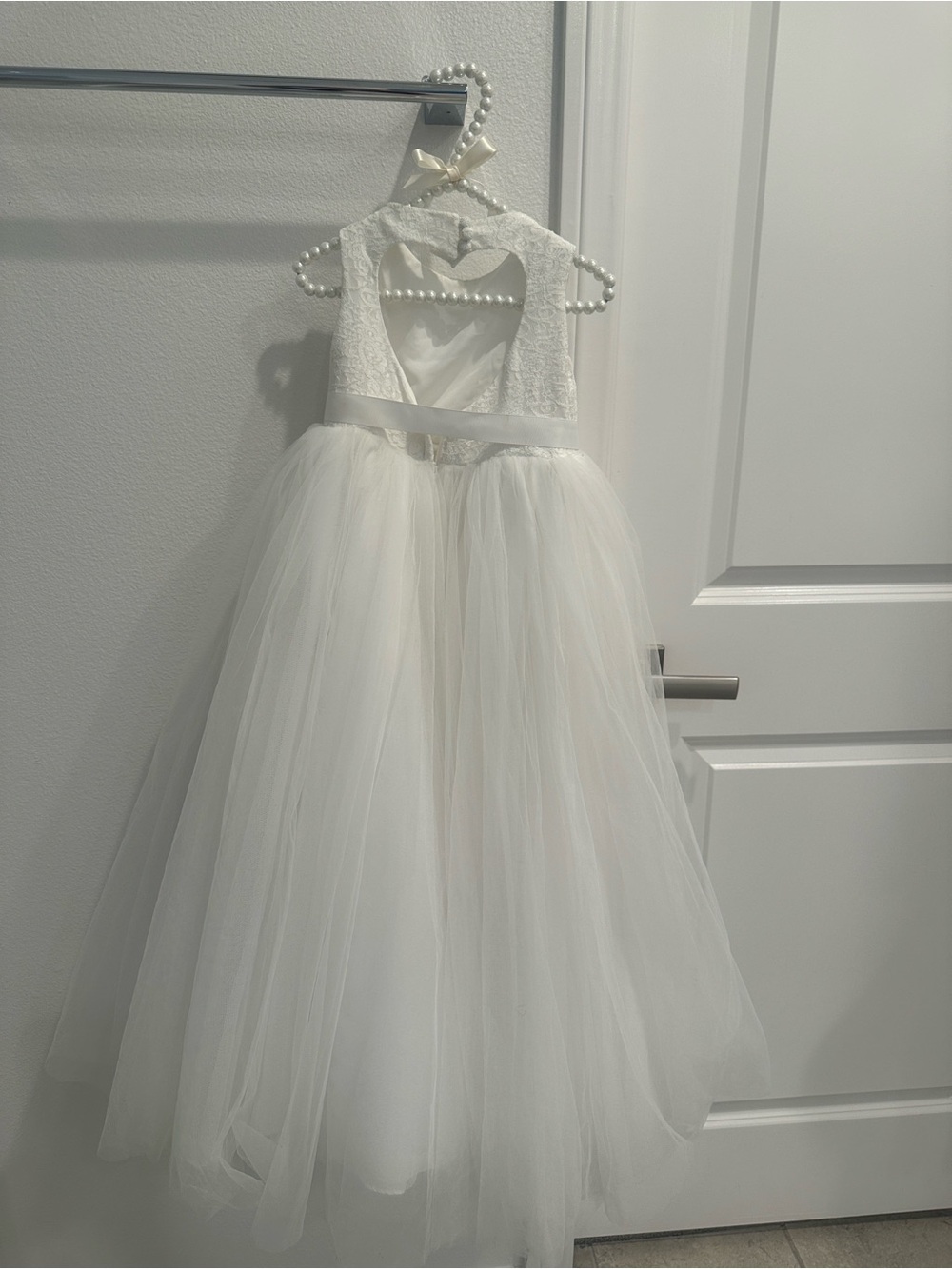 Flower Girl David's Bridal White Lacey Bodice Tulle Flower Girl Dress - Picture 2 of 2